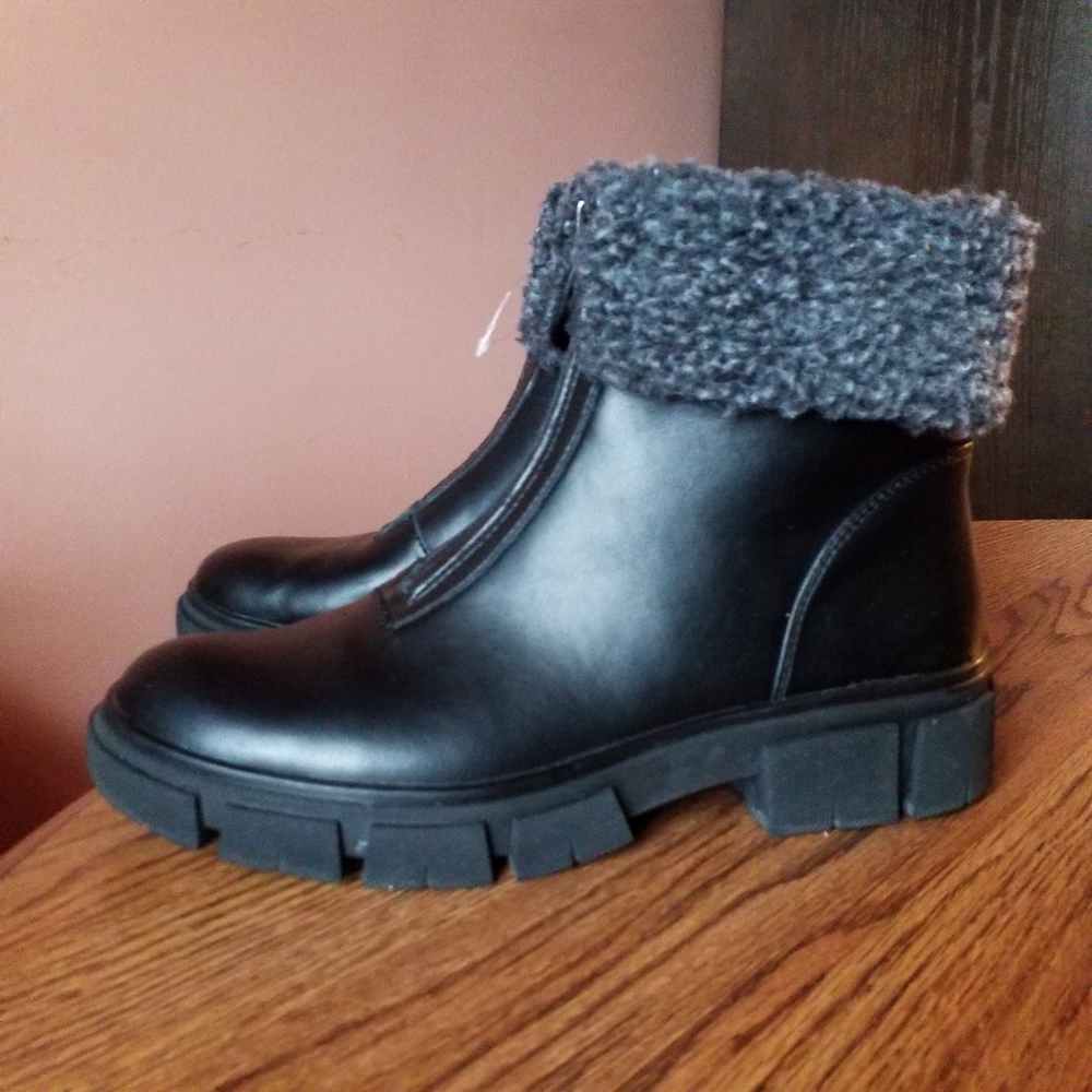 BLONDO Plaka waterproof boots Black Leather lug sole 8.5